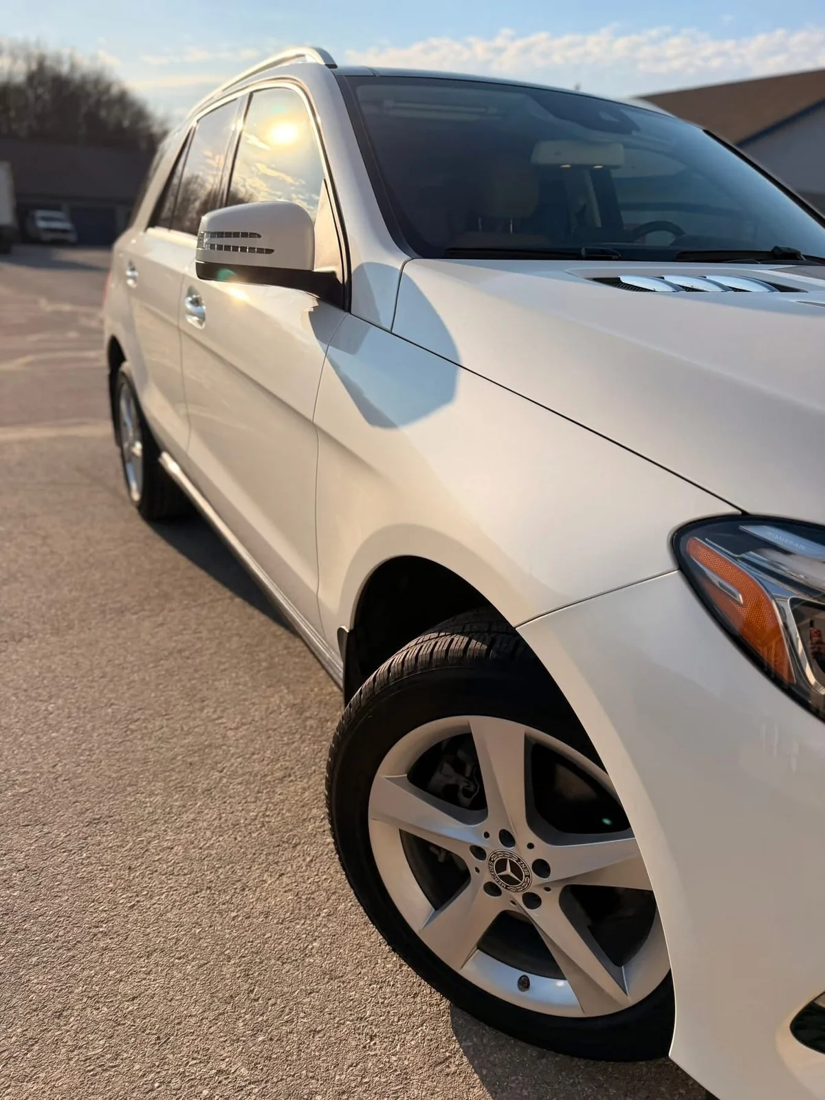 White Mercedes SUV after detailing